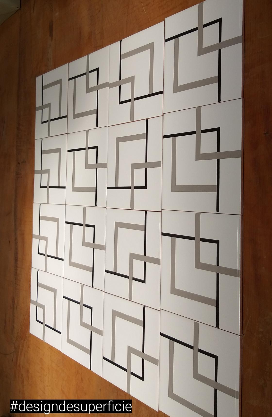 Montagens com Azulejos Trio