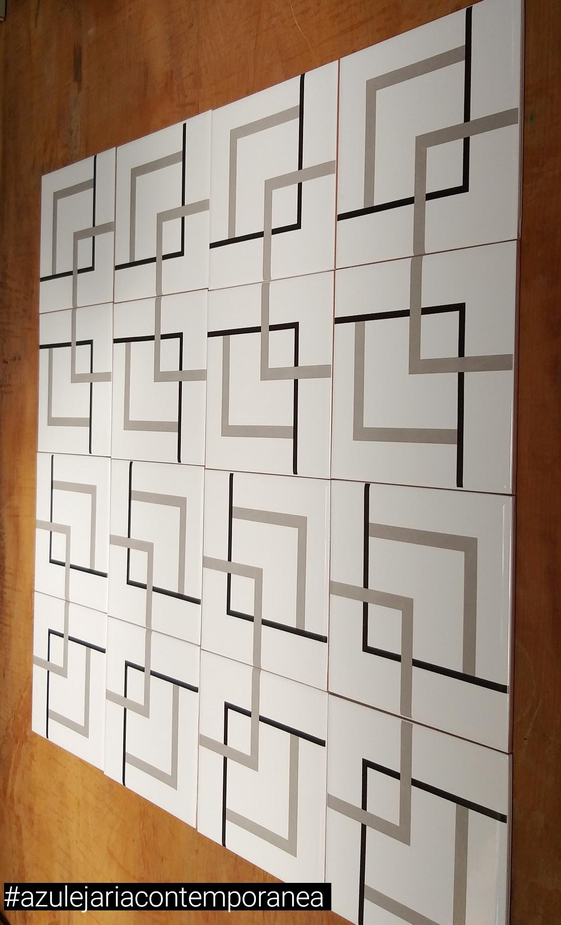 Montagens com Azulejos Trio