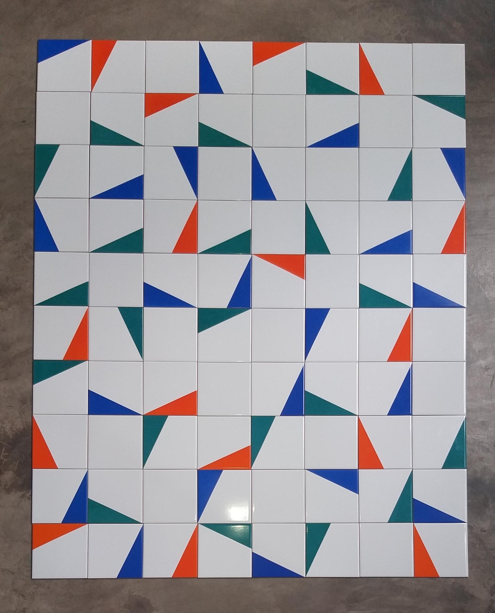 Projeto com azulejos GEO coloridos