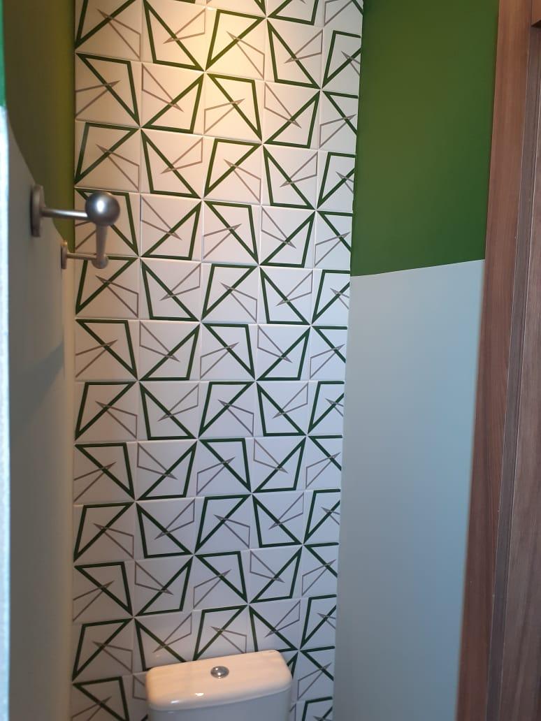 Banheiro com azulejo BOSSA