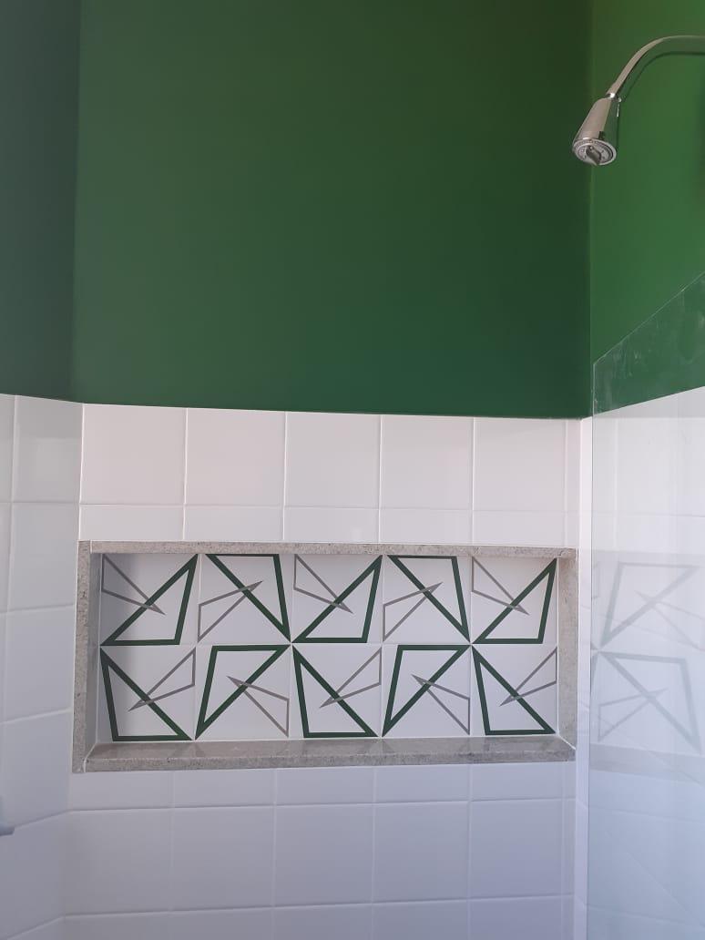 Banheiro com azulejo BOSSA