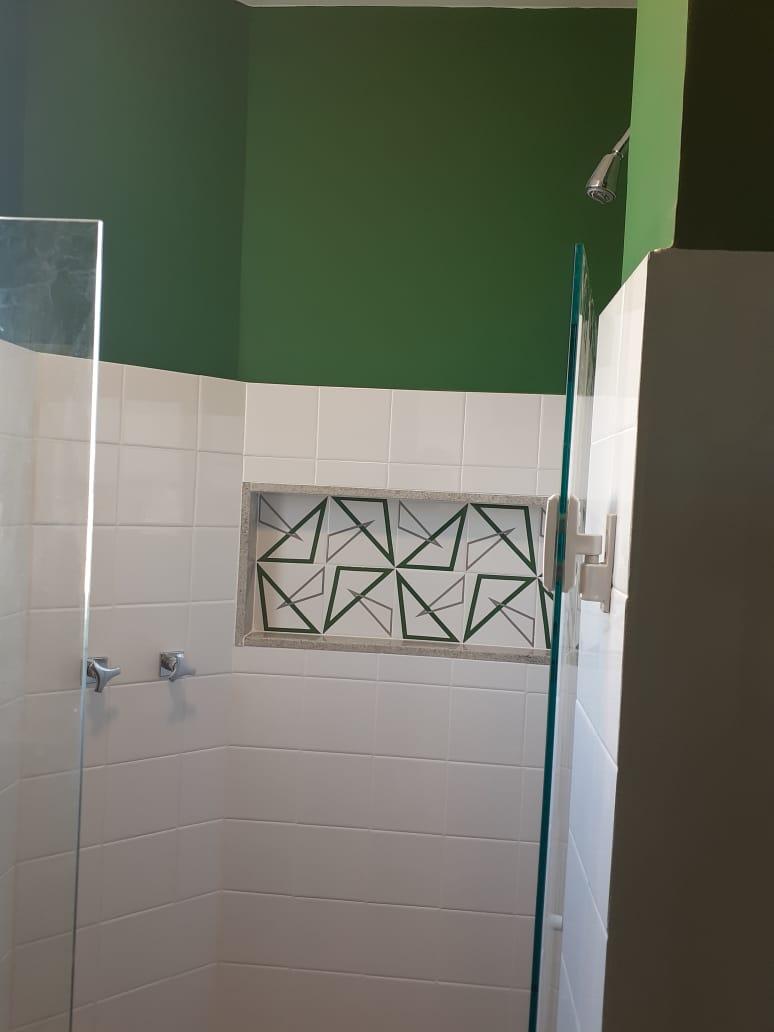 Banheiro com azulejo BOSSA